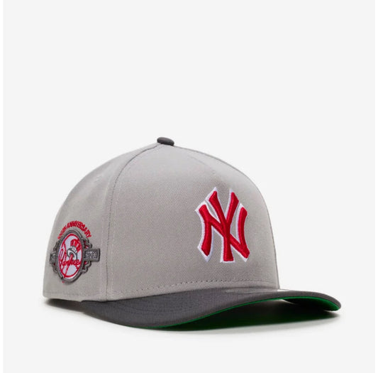 New Era 9Fifty New York Yankees A-Frame Graphite Red Snapback Hat
